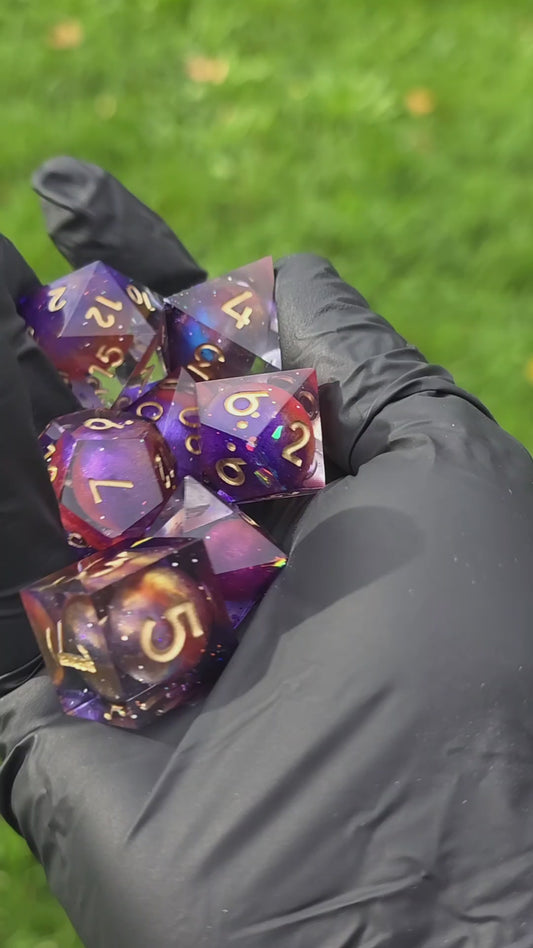 Polyhedral Planet Cosmos D&amp;D Dice Set, 7 Pieces – Handmade Resin Dice with Universe Effect &amp; Golden Numbers | Galaxy Fantasy Dice