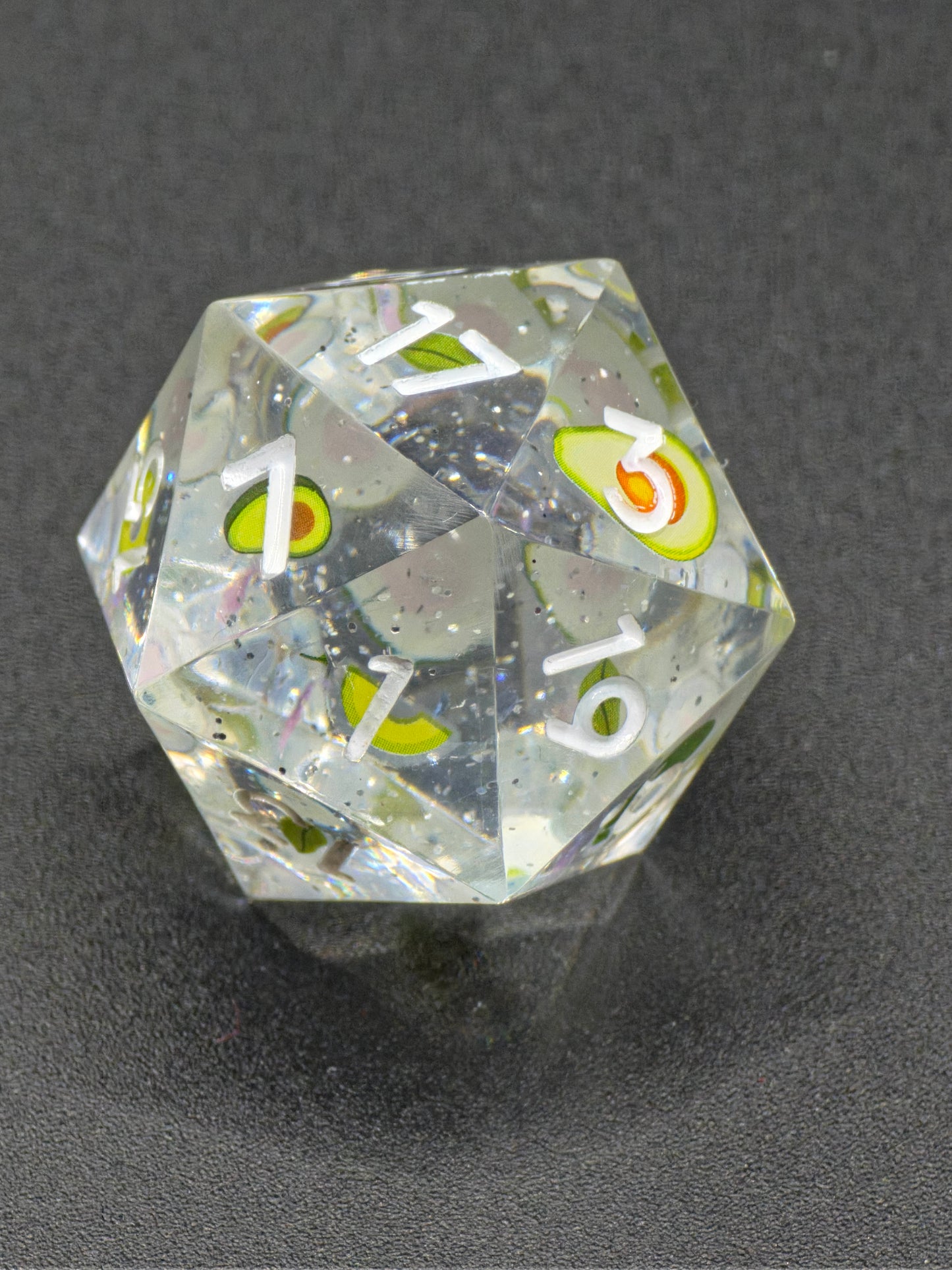 Einzelner Polyedrischer D20 – Avocado Würfel Transparent – Handgemachter Resinwürfel Standardgröße | DnD Pen and Paper TTRPG