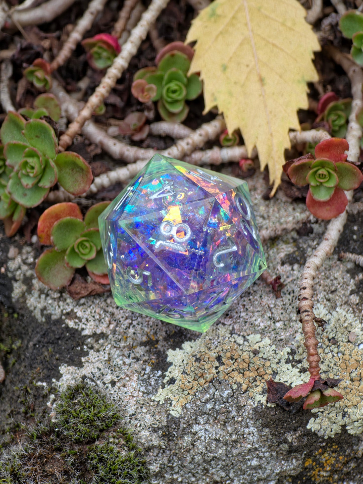 Einzeln D20 Liquid Core Acid Zitrone – Handgemachter Resin Würfel für DnD, Pen and Paper & TTRPG