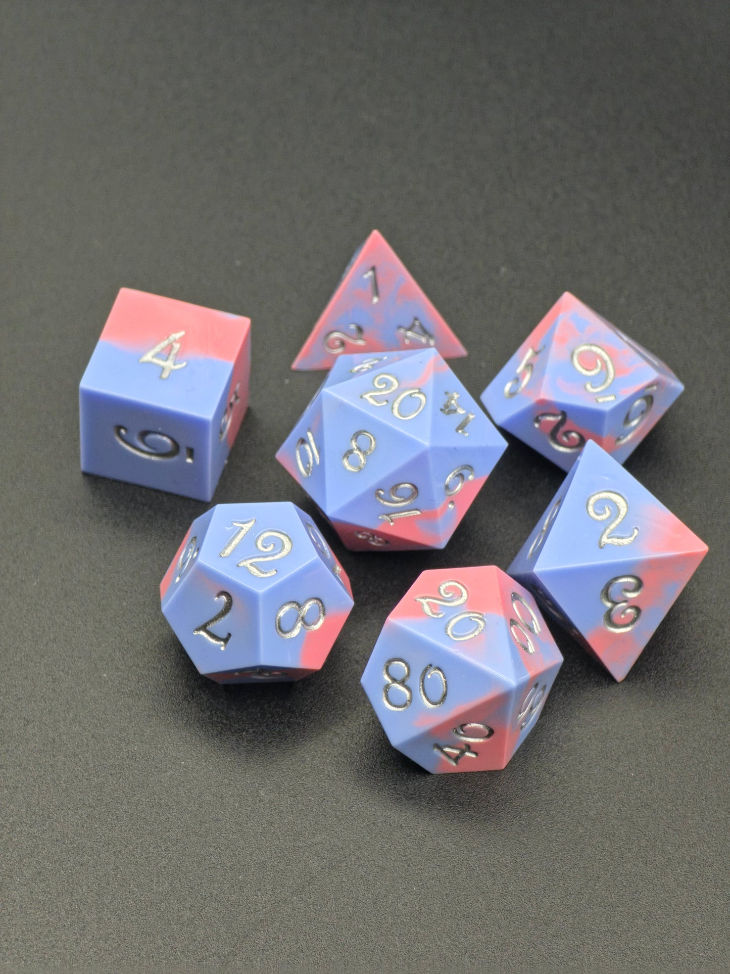 Cotton Candy Skies – Handgemachtes DnD Würfelset in Pastellblau & Rosé | Resin Dice Set mit sanftem Farbverlauf | Polyedrische Würfel TTRPG