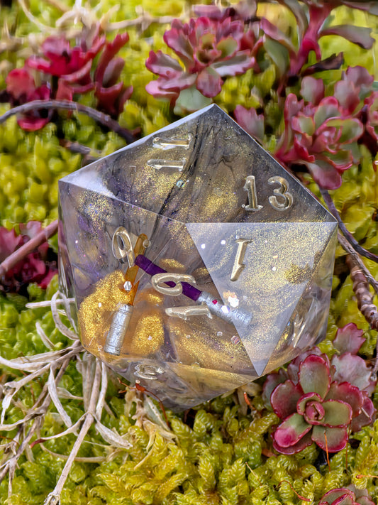 Chonk D20 "Twin Blades Relic" - 40mm Resin Die with Embedded Light Blades, Black Mist & Gold Effect | Handmade TTRPG Dice