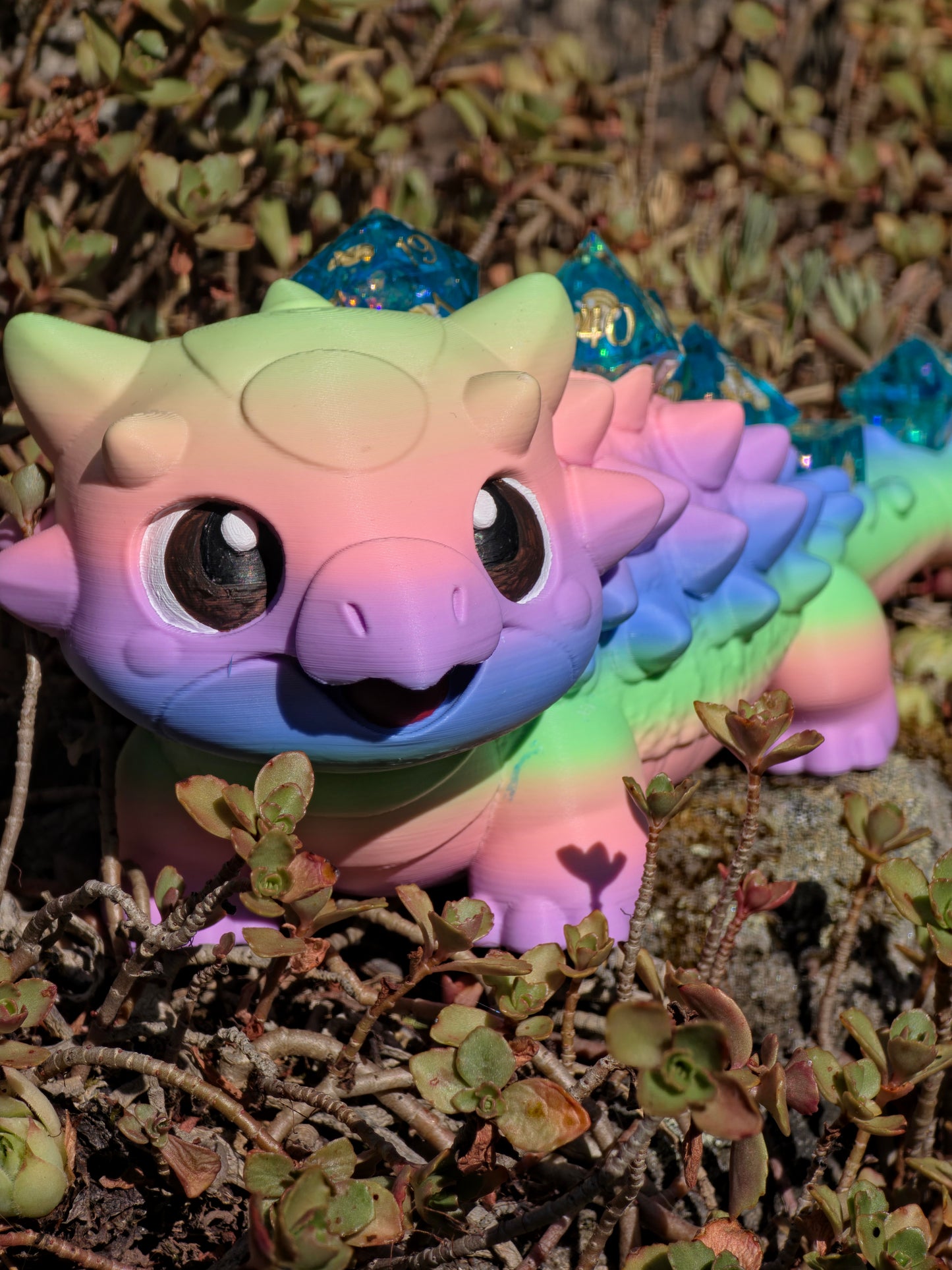 Buba Cotton Candy Dreams Dice Holder – Süßer Ankylosaurus Würfelhalter für 7 Dice | 3D-gedruckter DnD Dice Organizer mit Gem D4 Slot