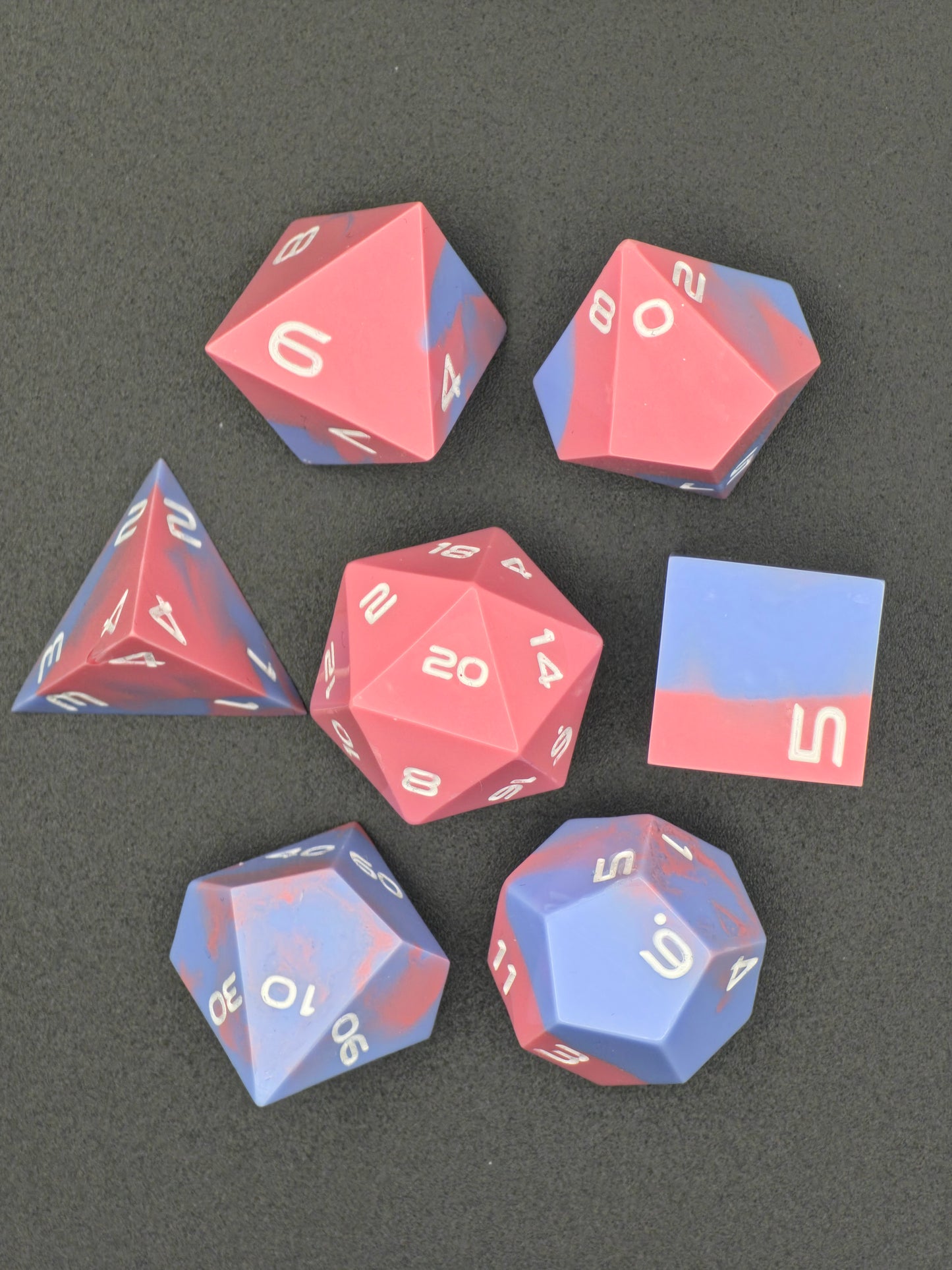 Zuckerwolken – Cotton Candy Resin Dice Set