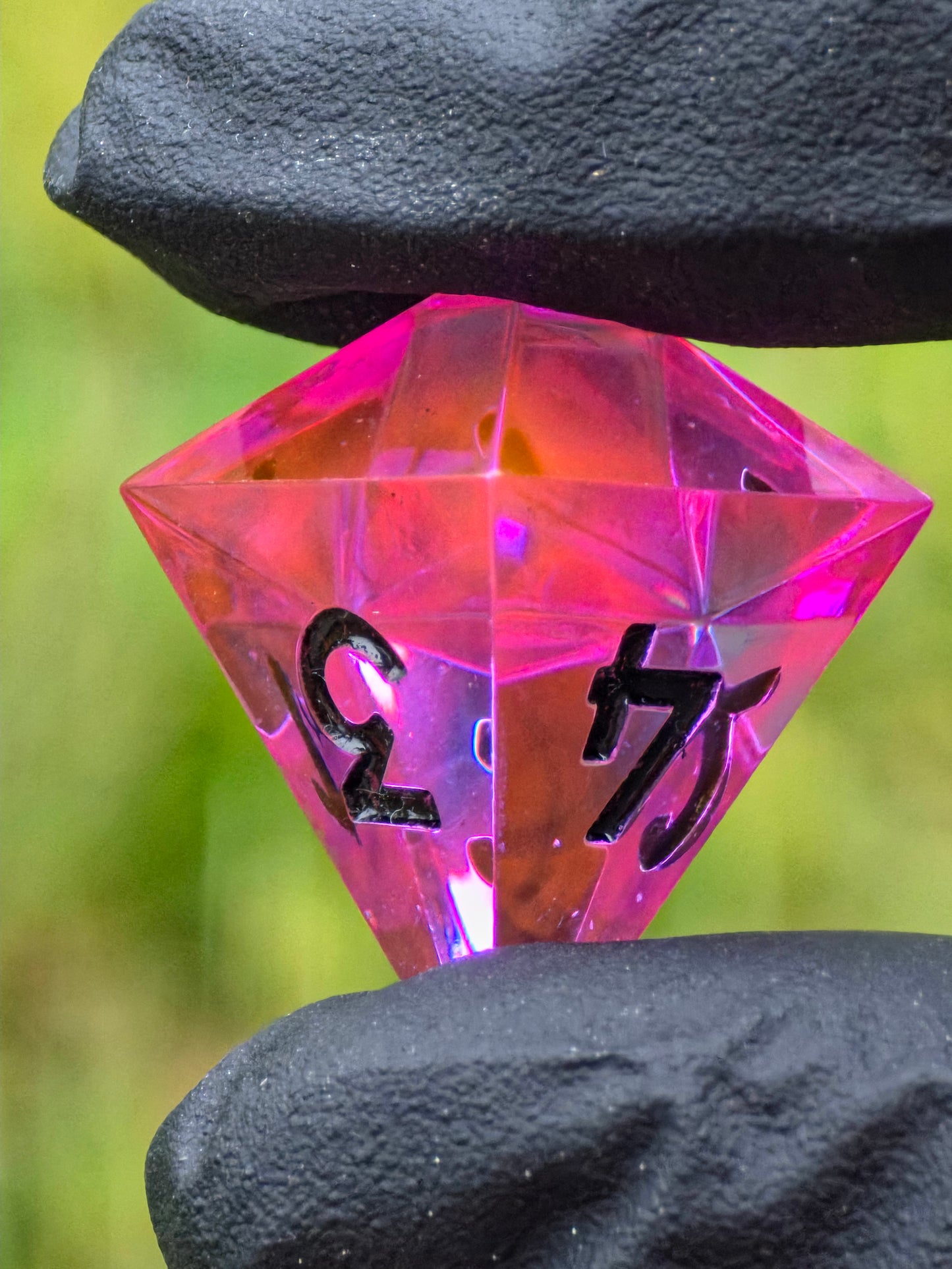 Radiant Ember – Handgemachtes Polyedrisches Würfelset aus Resin | Leuchtend Pink-Oranger Nebula Effekt | DnD Dice Set TTRPG