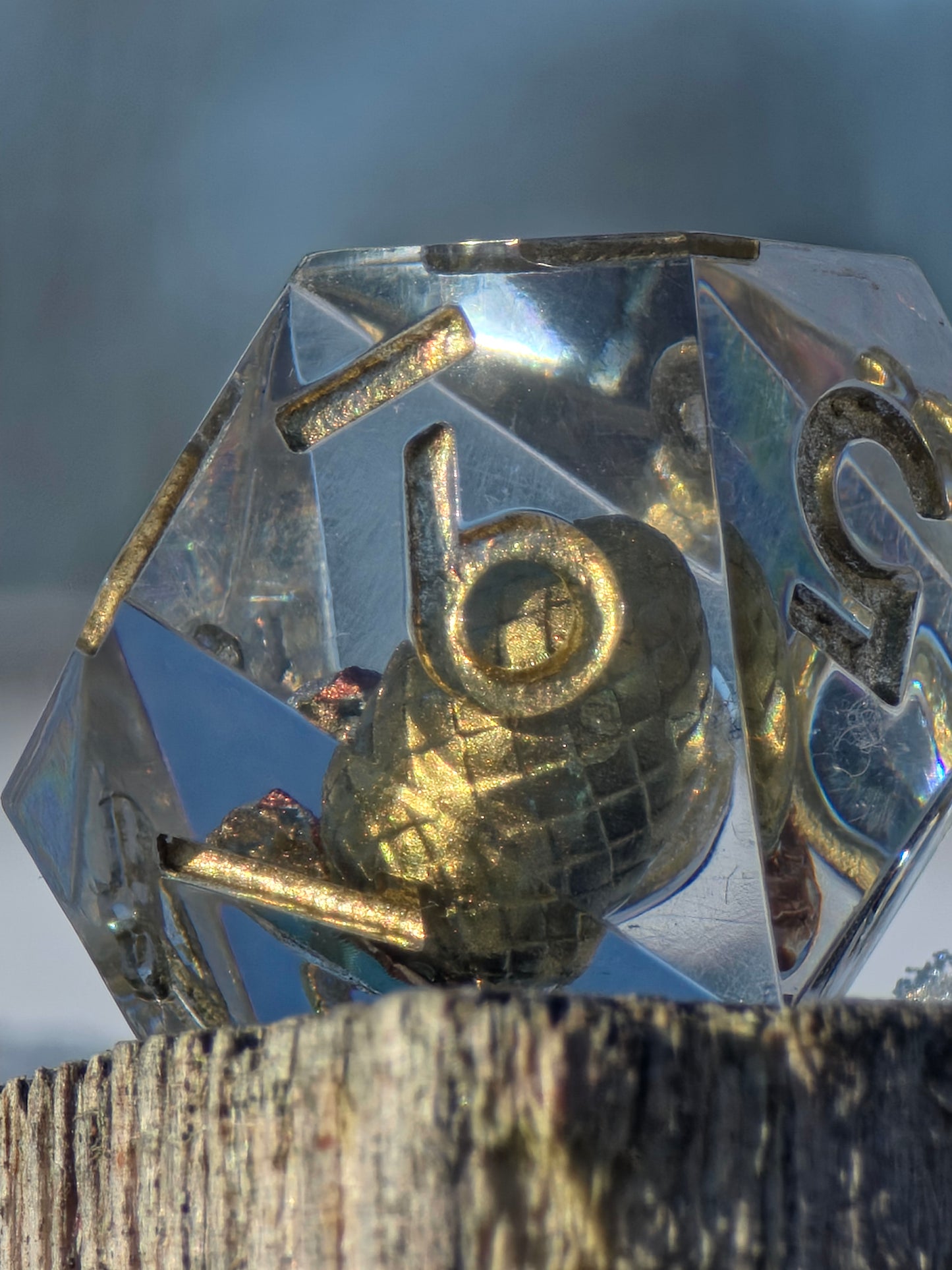 Würfelset „Goldene Wiederkehr“ – Handgemachtes Resin Dice Set mit Goldenem Phönix & Phönix-Eiern | DnD TTRPG Würfel