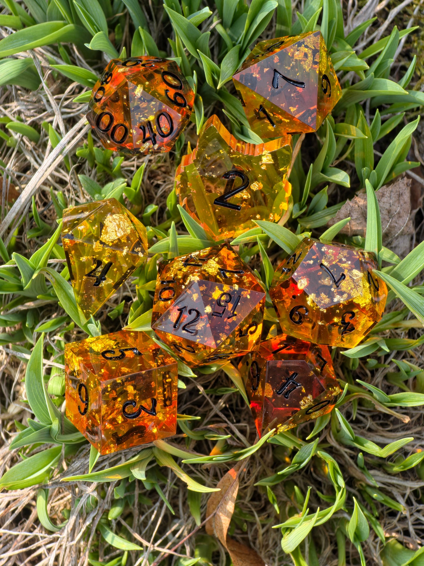 Amber Dice Set "Golden Resin Amber" - 8 Dice Set with Gold Flakes, Honey Amber Effect | Black Numbers | Handmade Sharp Edge TTRPG Dice