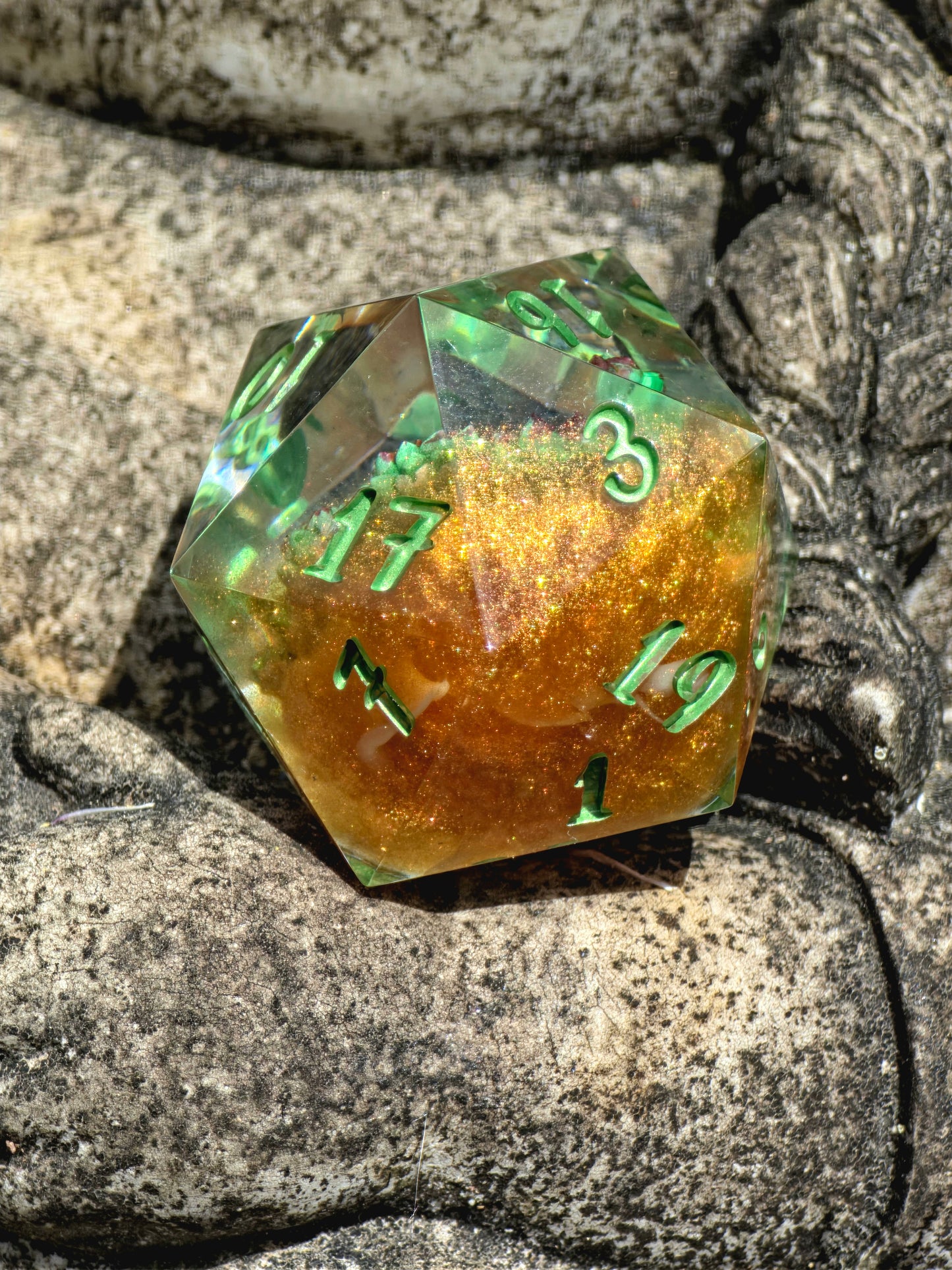 D20 Die 35mm Succulent - Handmade Resin Dice, Green Gold DnD Dice, Single RPG Die, Gift for Gamers