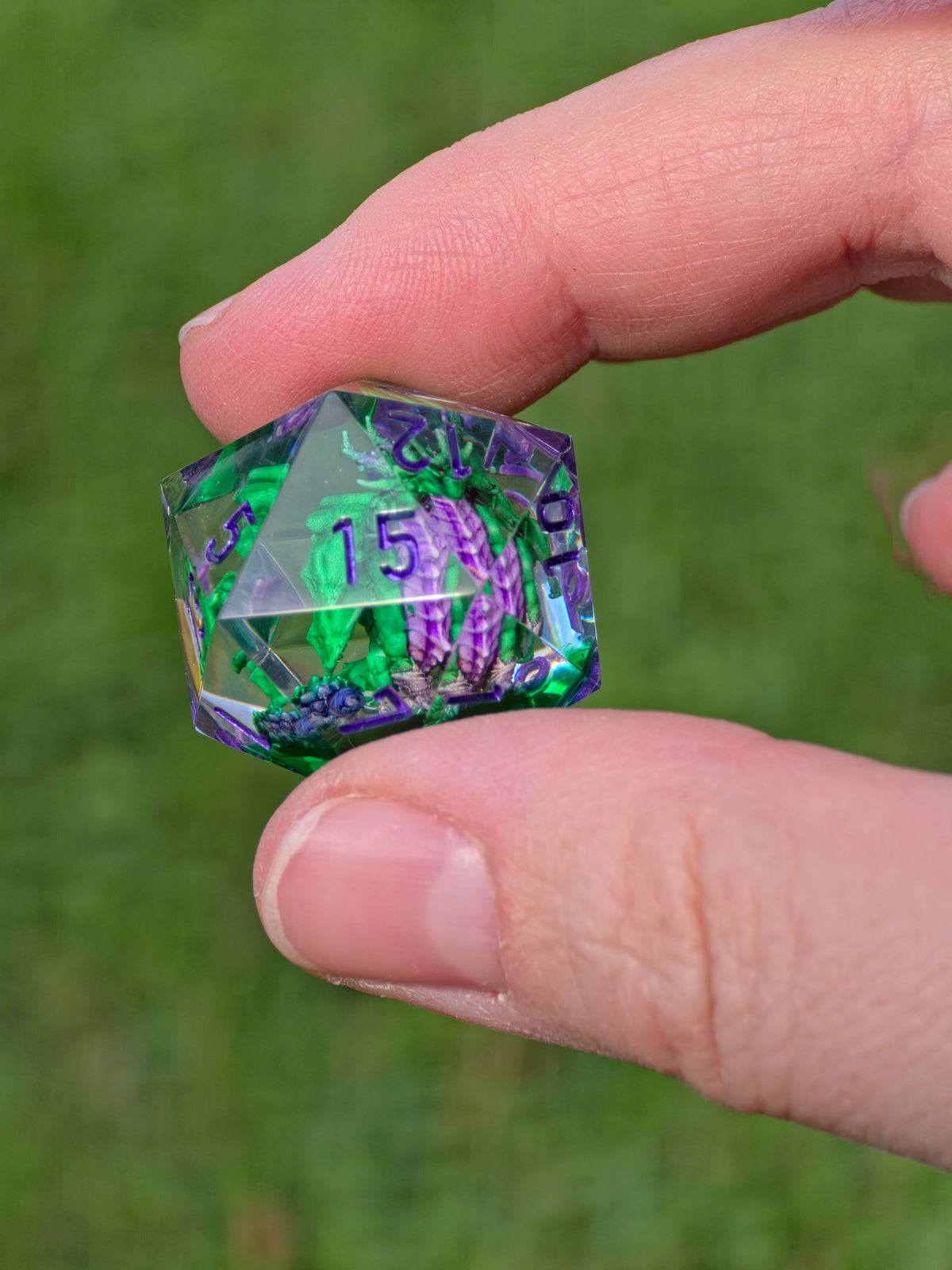 Guardian of the Emerald Dream - Ysera Inspired Würfelset – 7-teiliges DnD Dice Set | World of Warcraft Emerald Dream Dragon | Grüne Drachen Würfel | Handmade Resin Dice