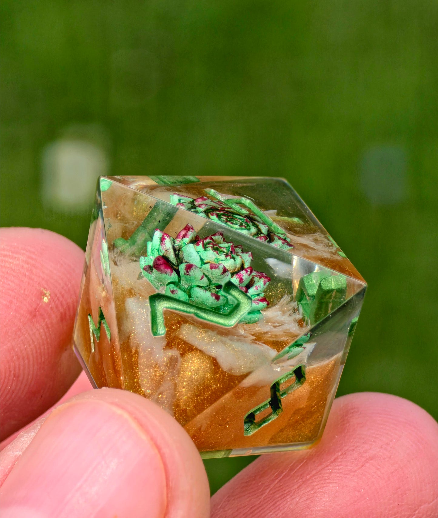 DnD Würfel Set Succulenten – Handgemachte Resin Würfel, Grün Gold Dice, Fantasy Würfel Set, RPG Dice,Mini succulent inserts, Nature