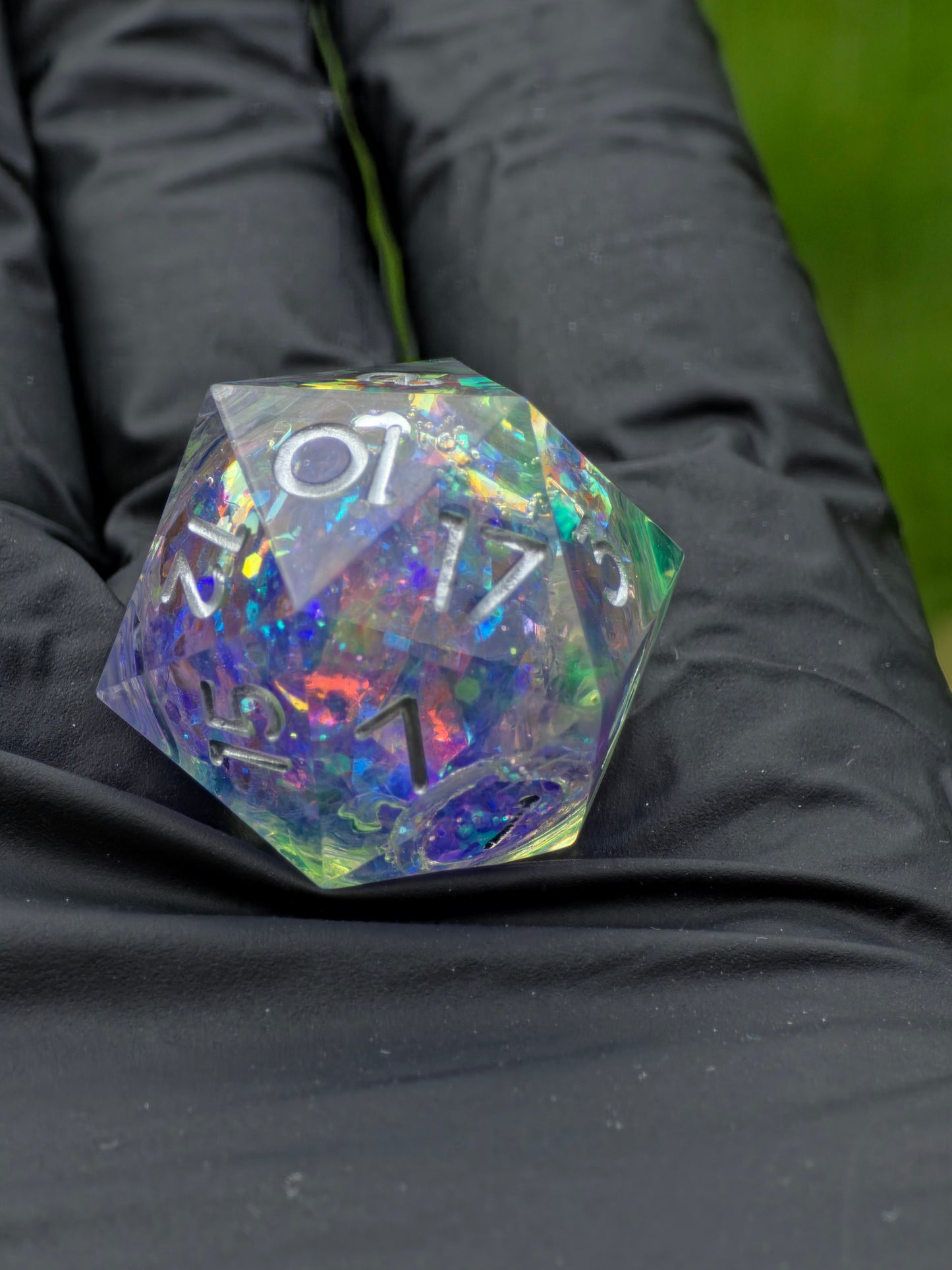 Einzeln D20 Liquid Core Acid Zitrone – Handgemachter Resin Würfel für DnD, Pen and Paper & TTRPG