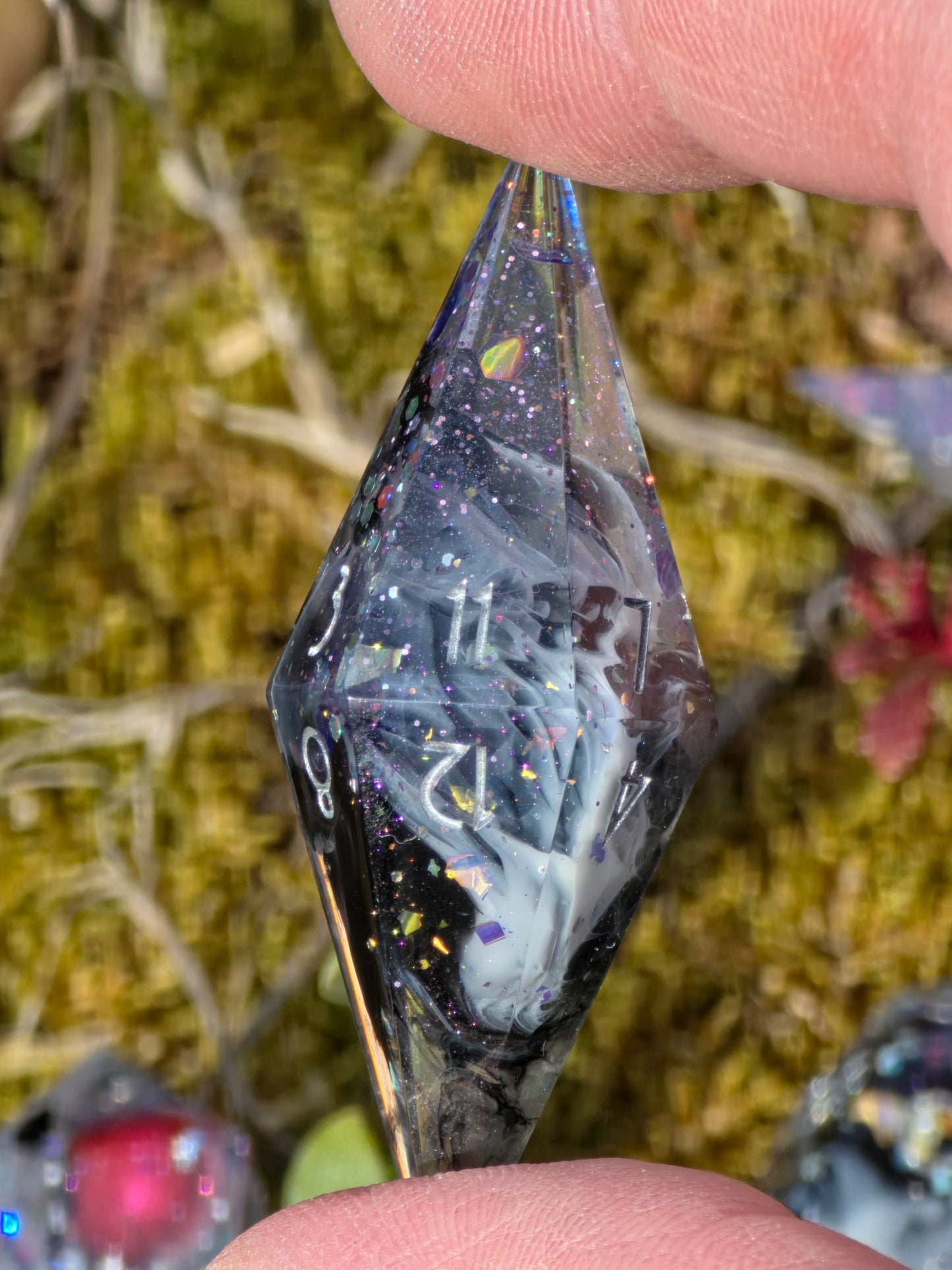 Glow in the Dark Planet elongated Dice Set – Space Resin Dice with Planets, Handmade Sharp Edge DnD Würfel, Galaxy TTRPG Dice