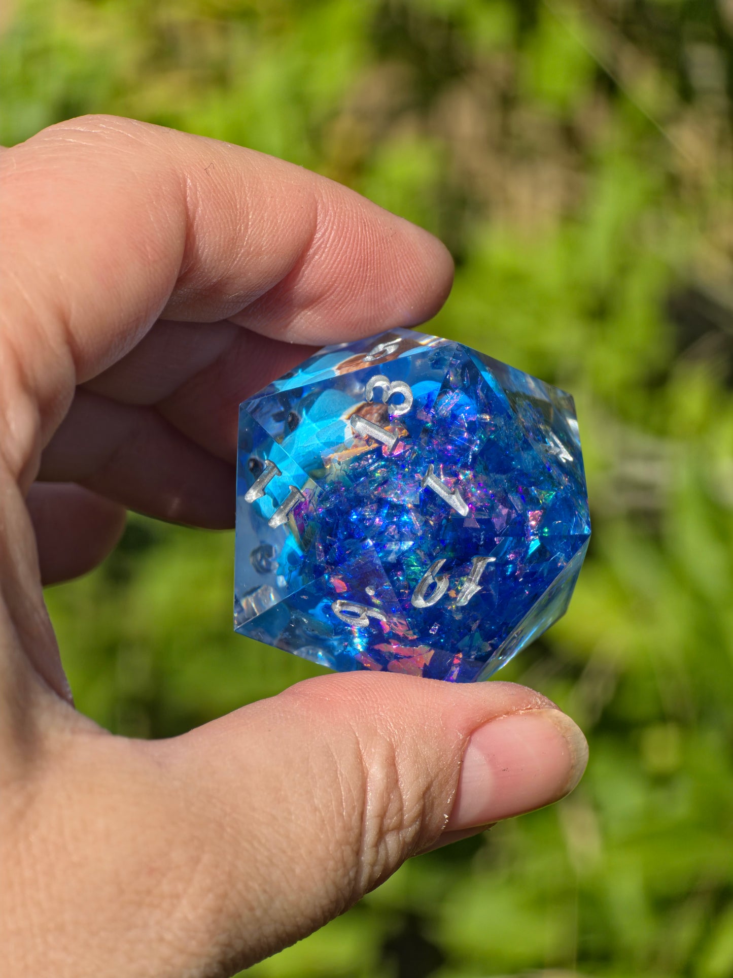Shiggy – Midnight Ocean D20 40 mm – Pokémon-inspirierter Resin Würfel in Deep Ocean Blue XL DnD Sammlerwürfel